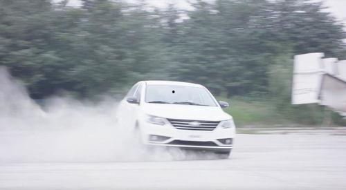 国产车极限大车挑战视频,大车性能巅峰对决